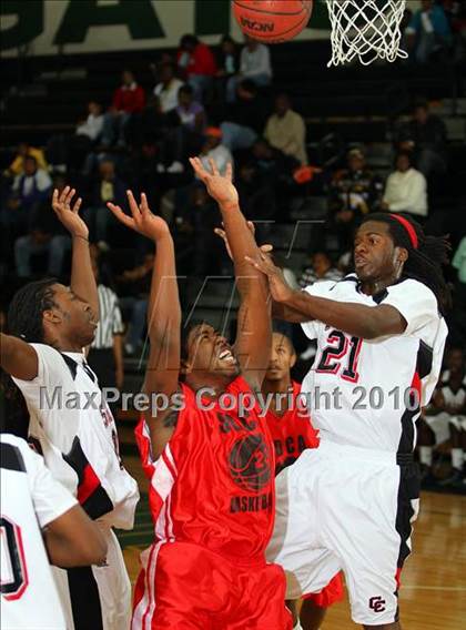 Thumbnail 2 in Calhoun County v Sound Doctrine Christian Academy (Lake Marion Invitational 2010) photogallery.