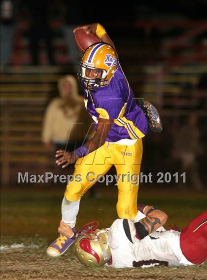 Thumbnail 3 in Lynwood vs. Downey photogallery.