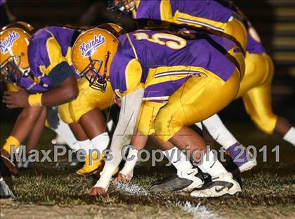 Thumbnail 3 in Lynwood vs. Downey photogallery.