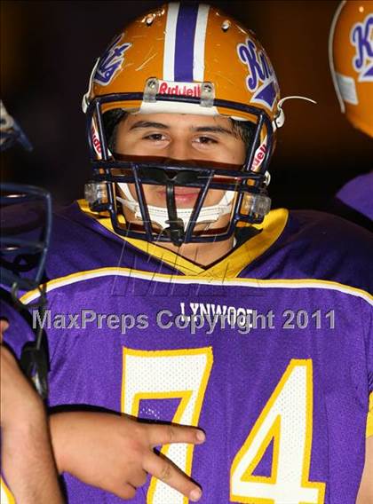 Thumbnail 3 in Lynwood vs. Downey photogallery.