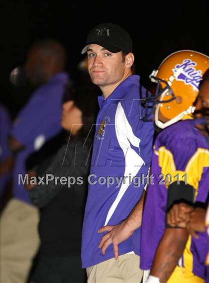 Thumbnail 3 in Lynwood vs. Downey photogallery.