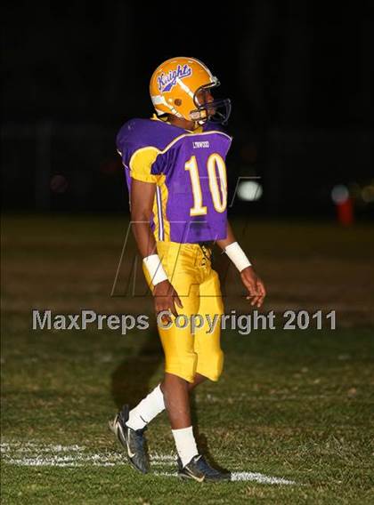 Thumbnail 1 in Lynwood vs. Downey photogallery.