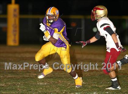 Thumbnail 2 in Lynwood vs. Downey photogallery.