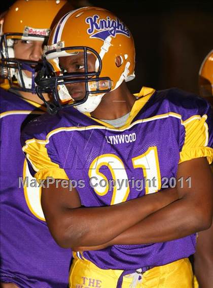 Thumbnail 1 in Lynwood vs. Downey photogallery.