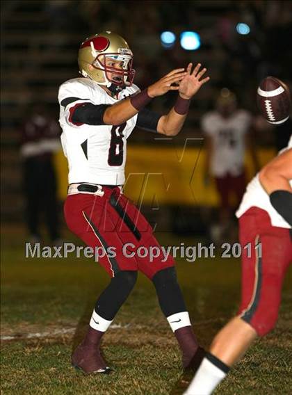Thumbnail 3 in Lynwood vs. Downey photogallery.