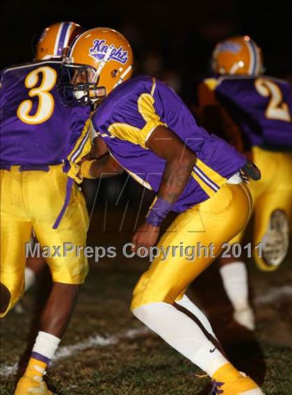 Thumbnail 3 in Lynwood vs. Downey photogallery.