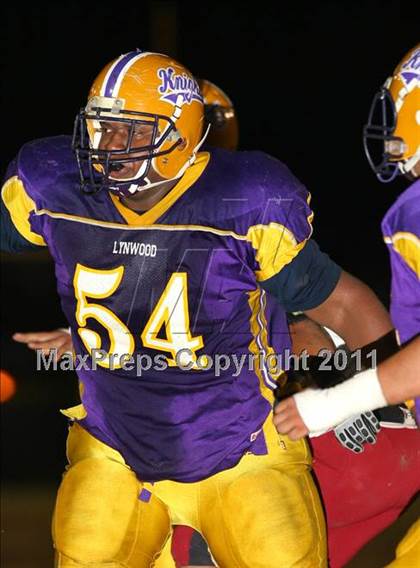 Thumbnail 1 in Lynwood vs. Downey photogallery.