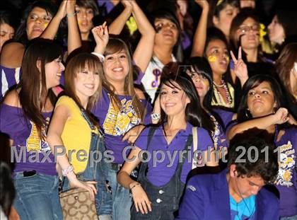 Thumbnail 2 in Lynwood vs. Downey photogallery.