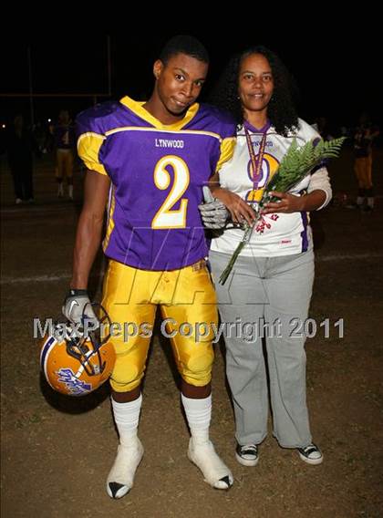 Thumbnail 1 in Lynwood vs. Downey photogallery.