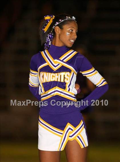 Thumbnail 3 in Lynwood vs. Downey photogallery.
