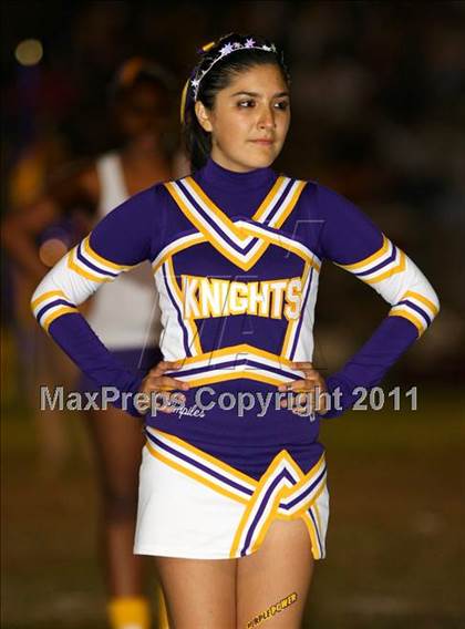 Thumbnail 3 in Lynwood vs. Downey photogallery.