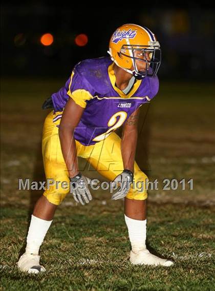 Thumbnail 1 in Lynwood vs. Downey photogallery.