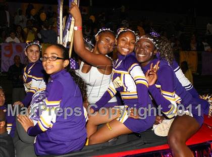 Thumbnail 2 in Lynwood vs. Downey photogallery.