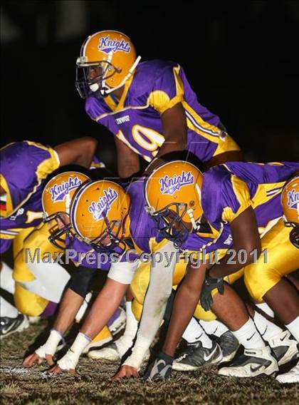 Thumbnail 3 in Lynwood vs. Downey photogallery.