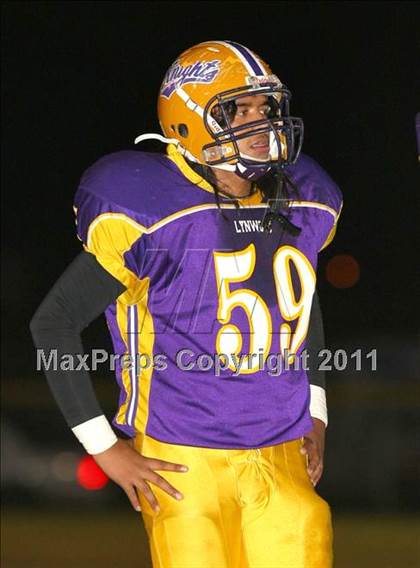 Thumbnail 2 in Lynwood vs. Downey photogallery.