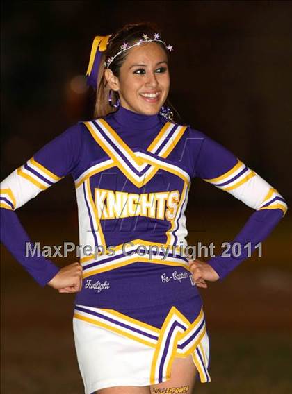 Thumbnail 2 in Lynwood vs. Downey photogallery.