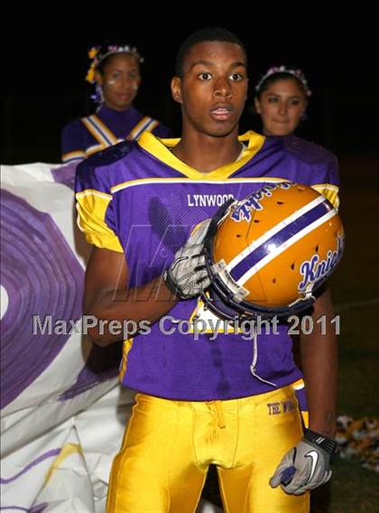 Thumbnail 1 in Lynwood vs. Downey photogallery.