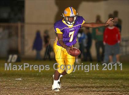 Thumbnail 1 in Lynwood vs. Downey photogallery.