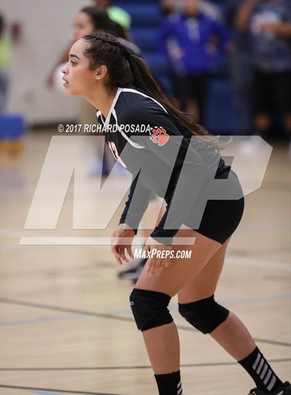 Thumbnail 1 in Selma vs. California City (CIF CS D5 Semifinal) photogallery.