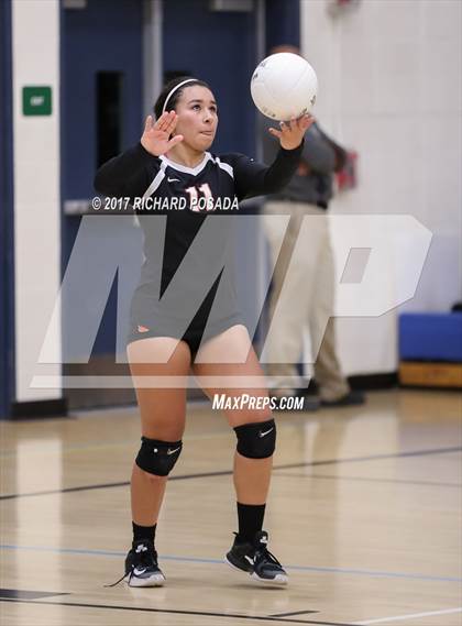 Thumbnail 2 in Selma vs. California City (CIF CS D5 Semifinal) photogallery.