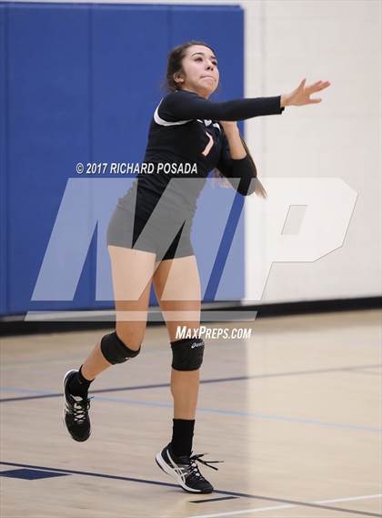 Thumbnail 1 in Selma vs. California City (CIF CS D5 Semifinal) photogallery.