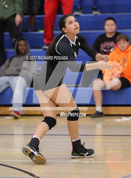 Thumbnail 2 in Selma vs. California City (CIF CS D5 Semifinal) photogallery.