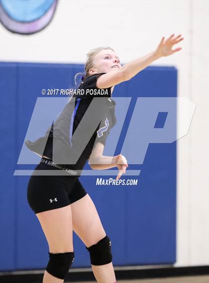 Thumbnail 2 in Selma vs. California City (CIF CS D5 Semifinal) photogallery.