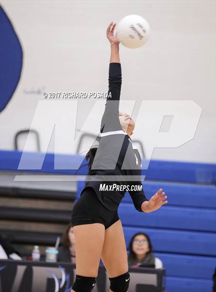 Thumbnail 2 in Selma vs. California City (CIF CS D5 Semifinal) photogallery.