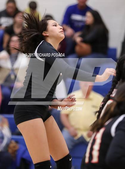 Thumbnail 3 in Selma vs. California City (CIF CS D5 Semifinal) photogallery.