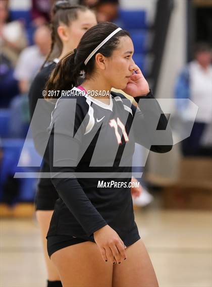Thumbnail 3 in Selma vs. California City (CIF CS D5 Semifinal) photogallery.