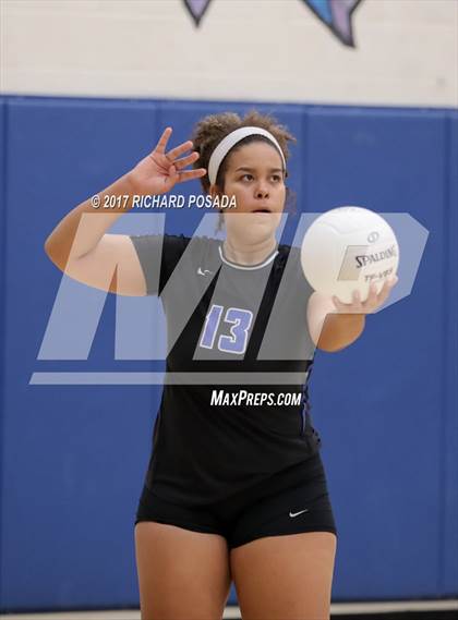 Thumbnail 3 in Selma vs. California City (CIF CS D5 Semifinal) photogallery.