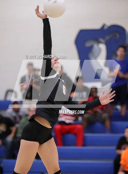 Thumbnail 1 in Selma vs. California City (CIF CS D5 Semifinal) photogallery.