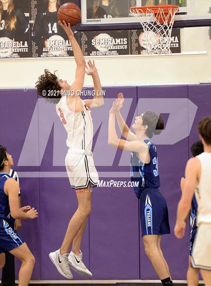 Thumbnail 2 in Tesoro vs. University (Mariko Memorial Classic) photogallery.