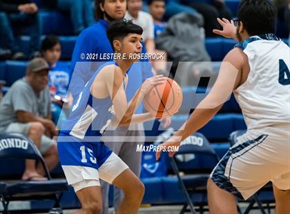 Thumbnail 2 in South San Antonio vs Hondo photogallery.