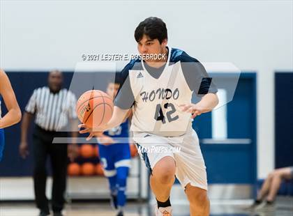 Thumbnail 3 in South San Antonio vs Hondo photogallery.