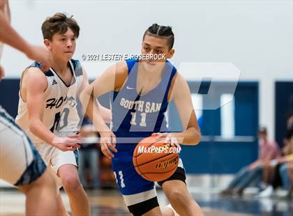 Thumbnail 2 in South San Antonio vs Hondo photogallery.