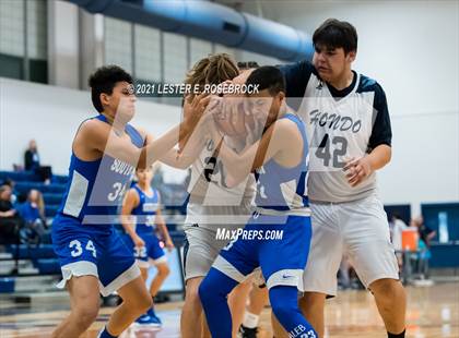 Thumbnail 3 in South San Antonio vs Hondo photogallery.