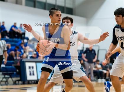 Thumbnail 3 in South San Antonio vs Hondo photogallery.