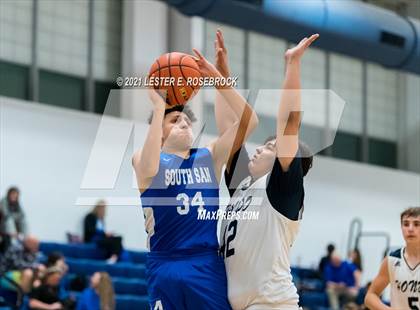 Thumbnail 3 in South San Antonio vs Hondo photogallery.