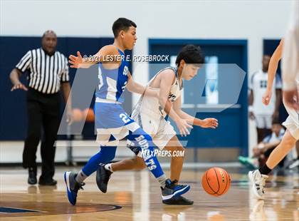 Thumbnail 1 in South San Antonio vs Hondo photogallery.