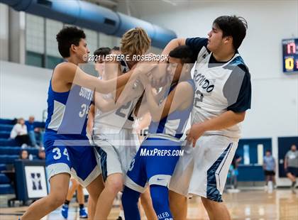 Thumbnail 2 in South San Antonio vs Hondo photogallery.