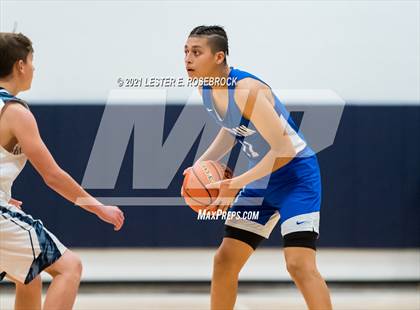 Thumbnail 3 in South San Antonio vs Hondo photogallery.