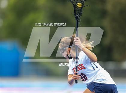 Thumbnail 2 in  Notre Dame (SO) @ Chaminade photogallery.