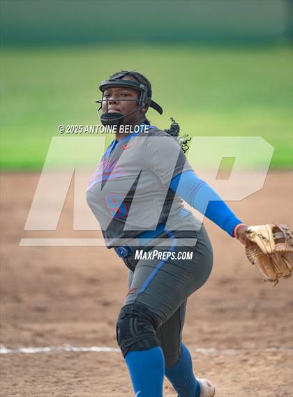 Thumbnail 3 in Los Alamitos @ Whittier Christian (CIF-SS D2 Round 2) photogallery.