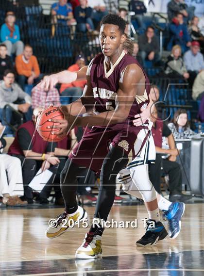 Thumbnail 3 in St. Anthony vs Holy Spirit (Play by Play Classic) photogallery.