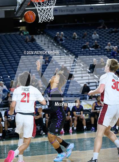 Thumbnail 1 in Garfield @ North Central (WIAA 3A Semifinals) photogallery.