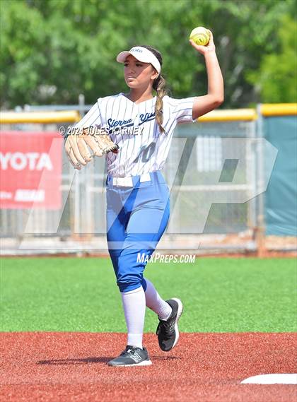 Thumbnail 1 in Basic vs Sierra Vista (NIAA 4A State Final Game 1) photogallery.