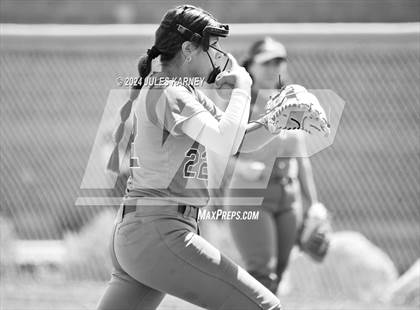 Thumbnail 2 in Basic vs Sierra Vista (NIAA 4A State Final Game 1) photogallery.