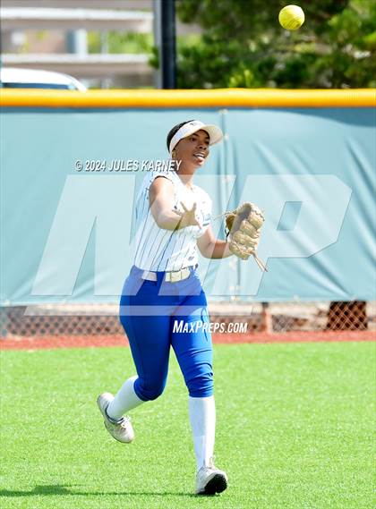Thumbnail 3 in Basic vs Sierra Vista (NIAA 4A State Final Game 1) photogallery.