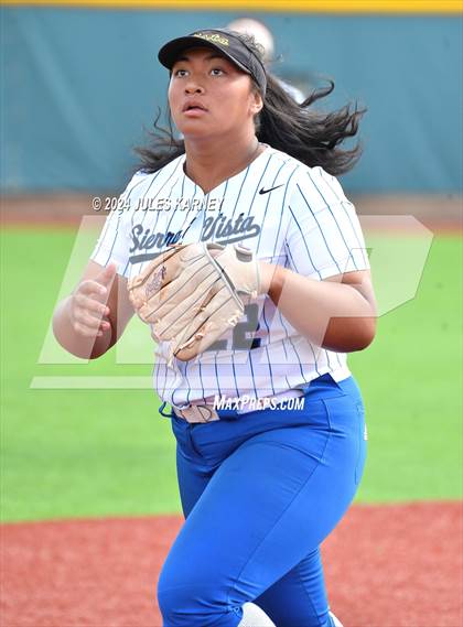 Thumbnail 3 in Basic vs Sierra Vista (NIAA 4A State Final Game 1) photogallery.